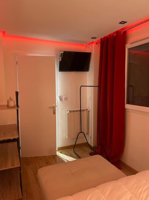 Appartement Convivial Pour Sejourner ル・クルムラン・ビセートル エクステリア 写真